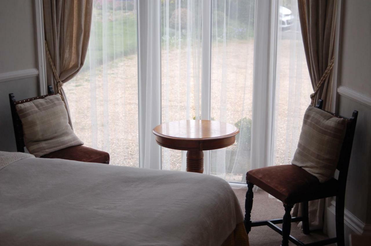 Knights Rest Bed & Breakfast Шанклин Екстериор снимка