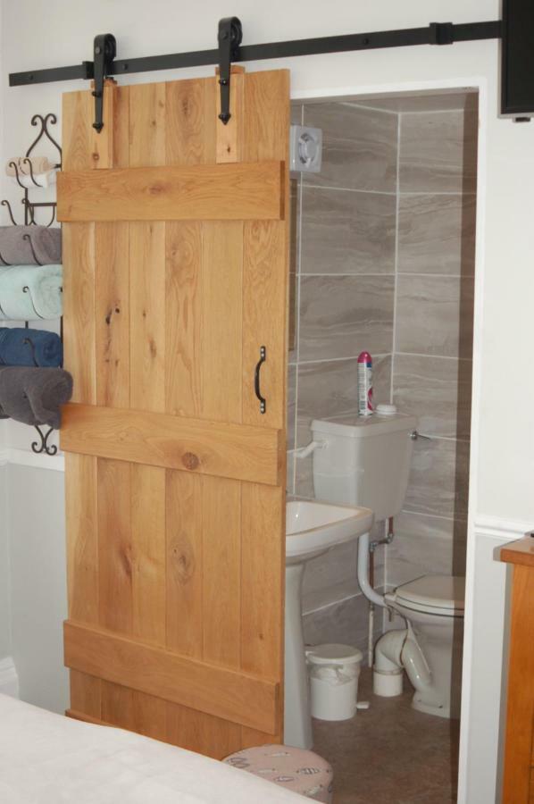 Knights Rest Bed & Breakfast Шанклин Екстериор снимка