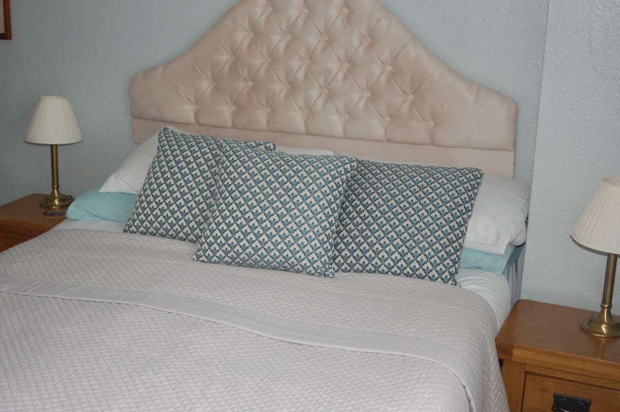 Knights Rest Bed & Breakfast Шанклин Екстериор снимка